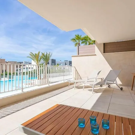 Heated Pool And Gym Premium Apartamento