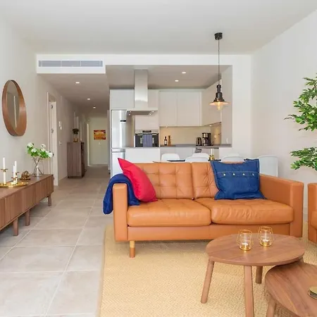 Heated Pool And Gym Premium Apartamento
